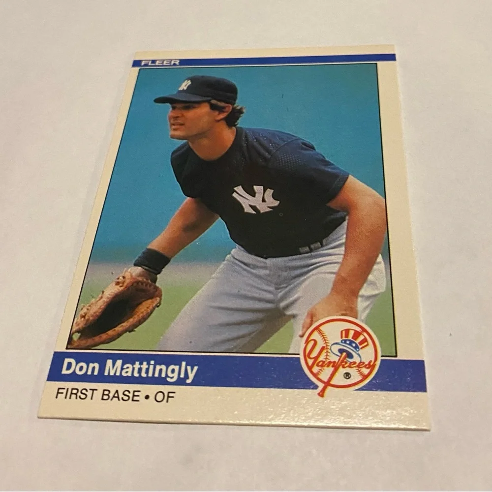 Don Mattingly RC Rookie 1984 Fleer Baseball Card # 131 New York Yankees Vintage